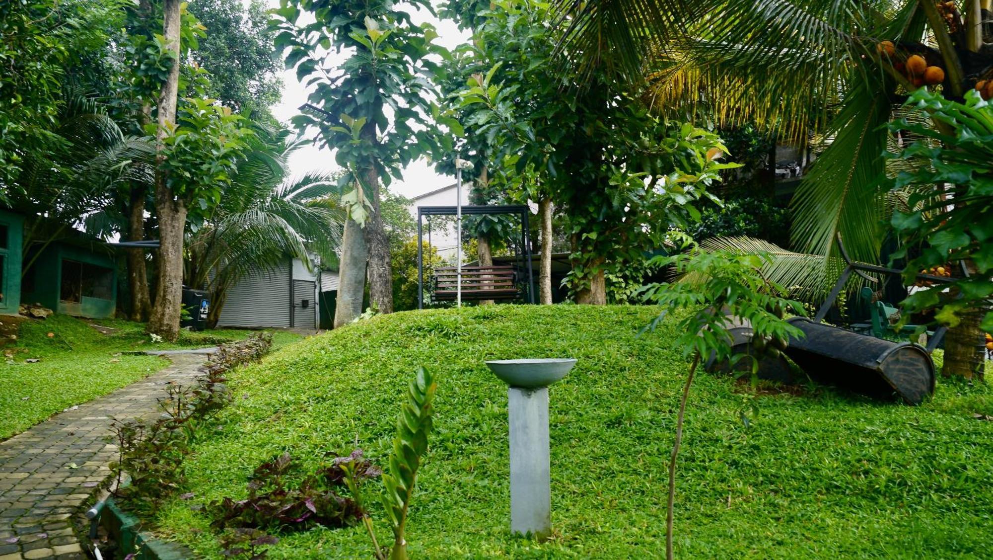 Colonial Residence Kandy Villa エクステリア 写真