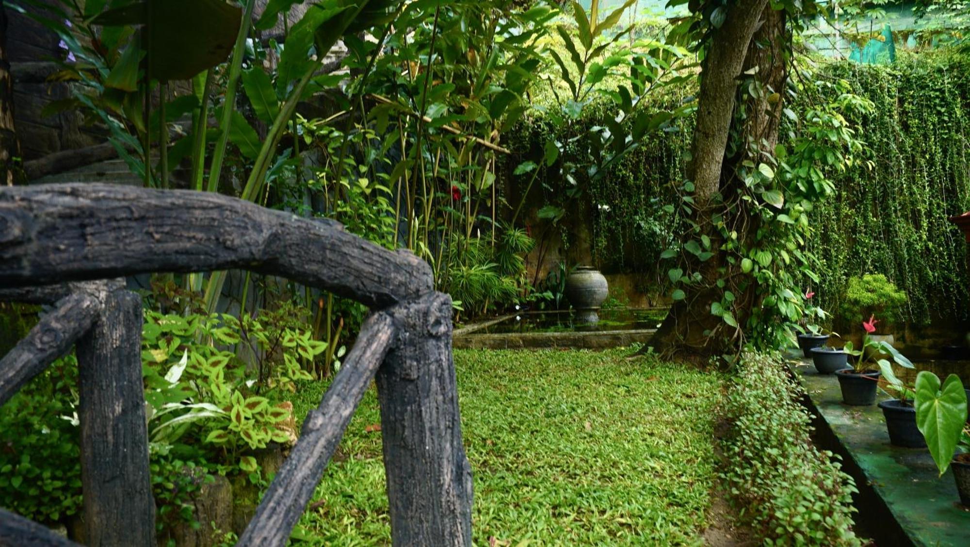 Colonial Residence Kandy Villa エクステリア 写真