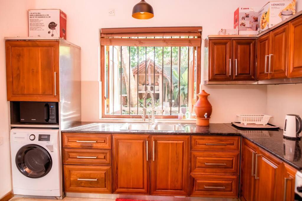 Colonial Residence Kandy Villa エクステリア 写真