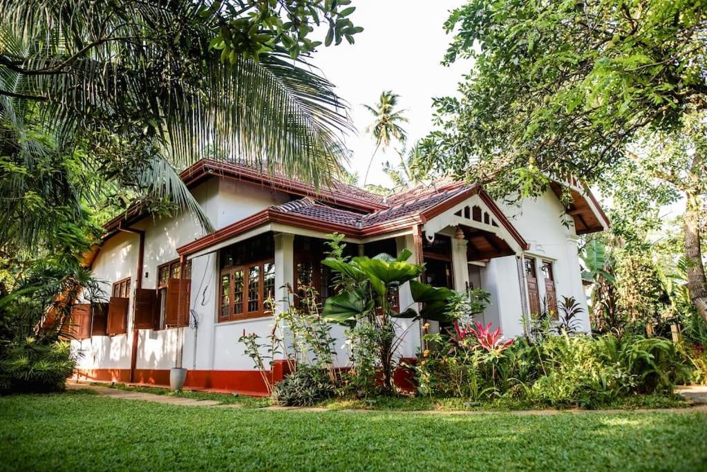 Colonial Residence Kandy Villa エクステリア 写真